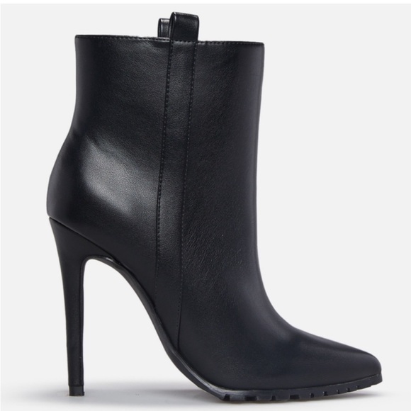 Shoedazzle Spice Up Your Life Black Stiletto Lug Sole Heeled Booties size 8 - Picture 2 of 8